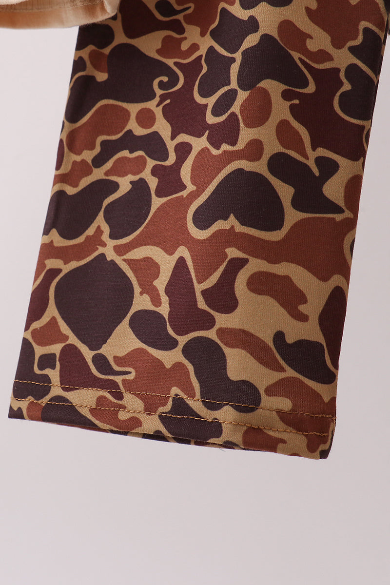 Camouflage duck applique pants set